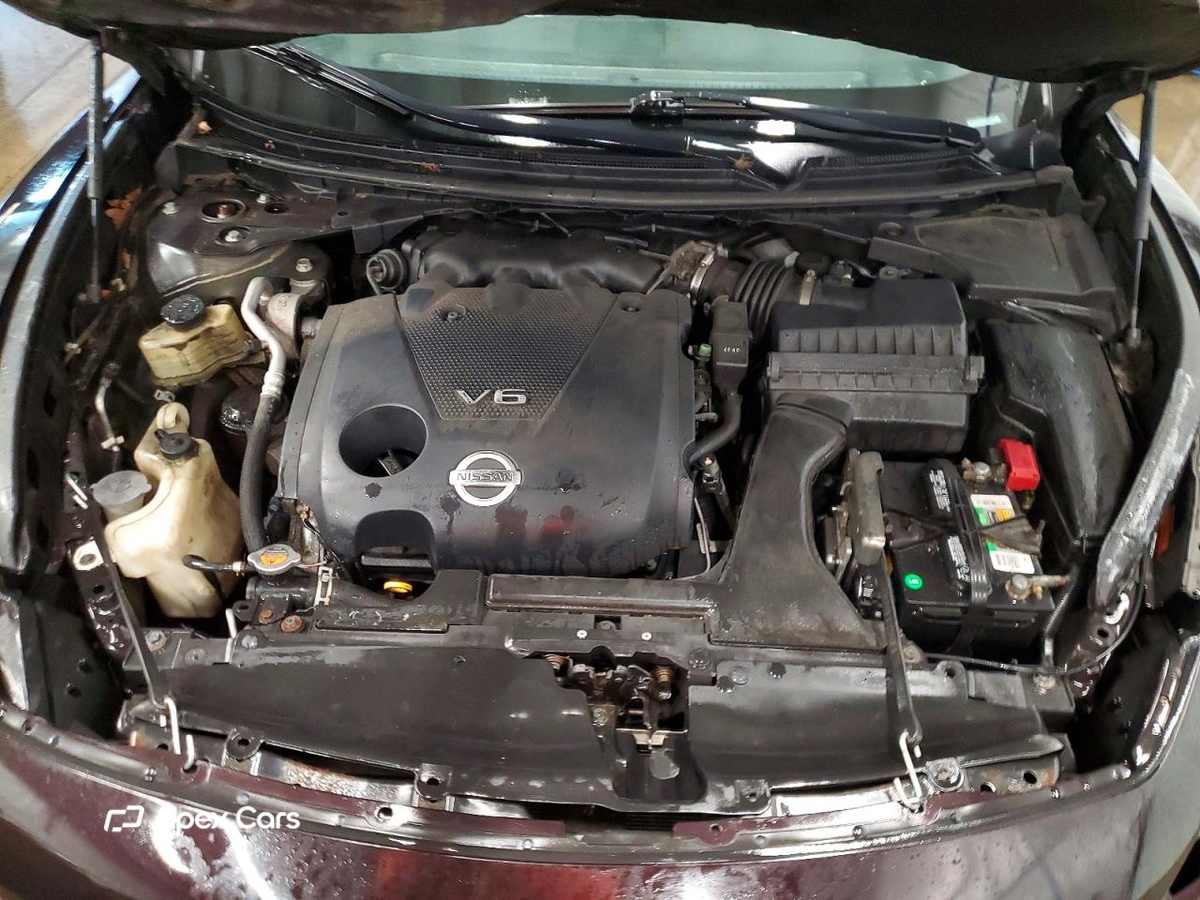 Nissan Maxima 2011