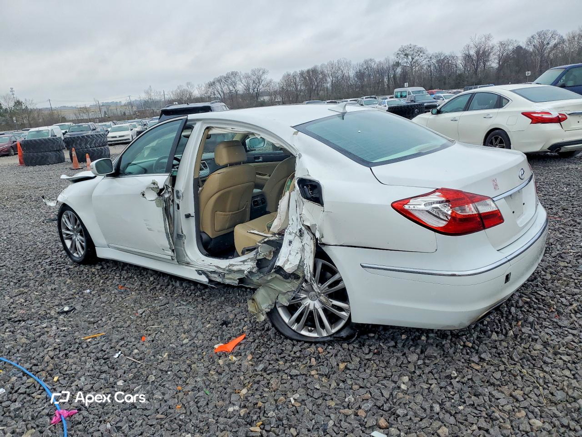 Hyundai Genesis 2013