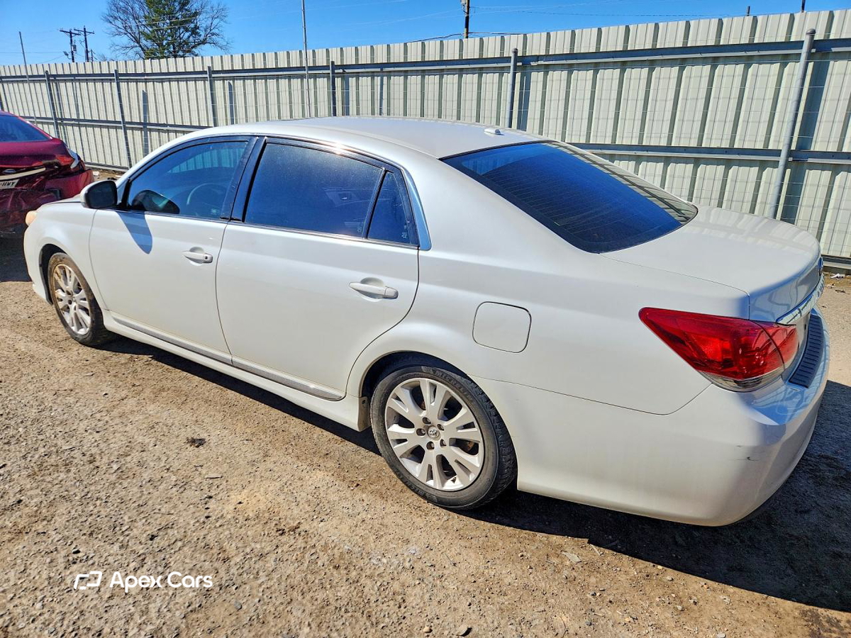 Toyota Avalon 2012