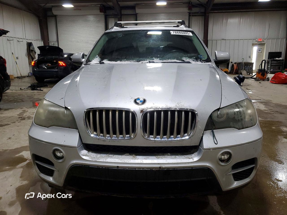 BMW X5 2011