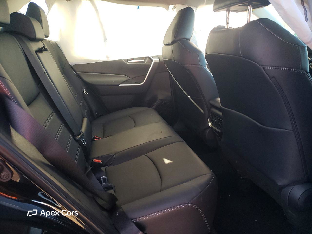 Toyota RAV 4 2025