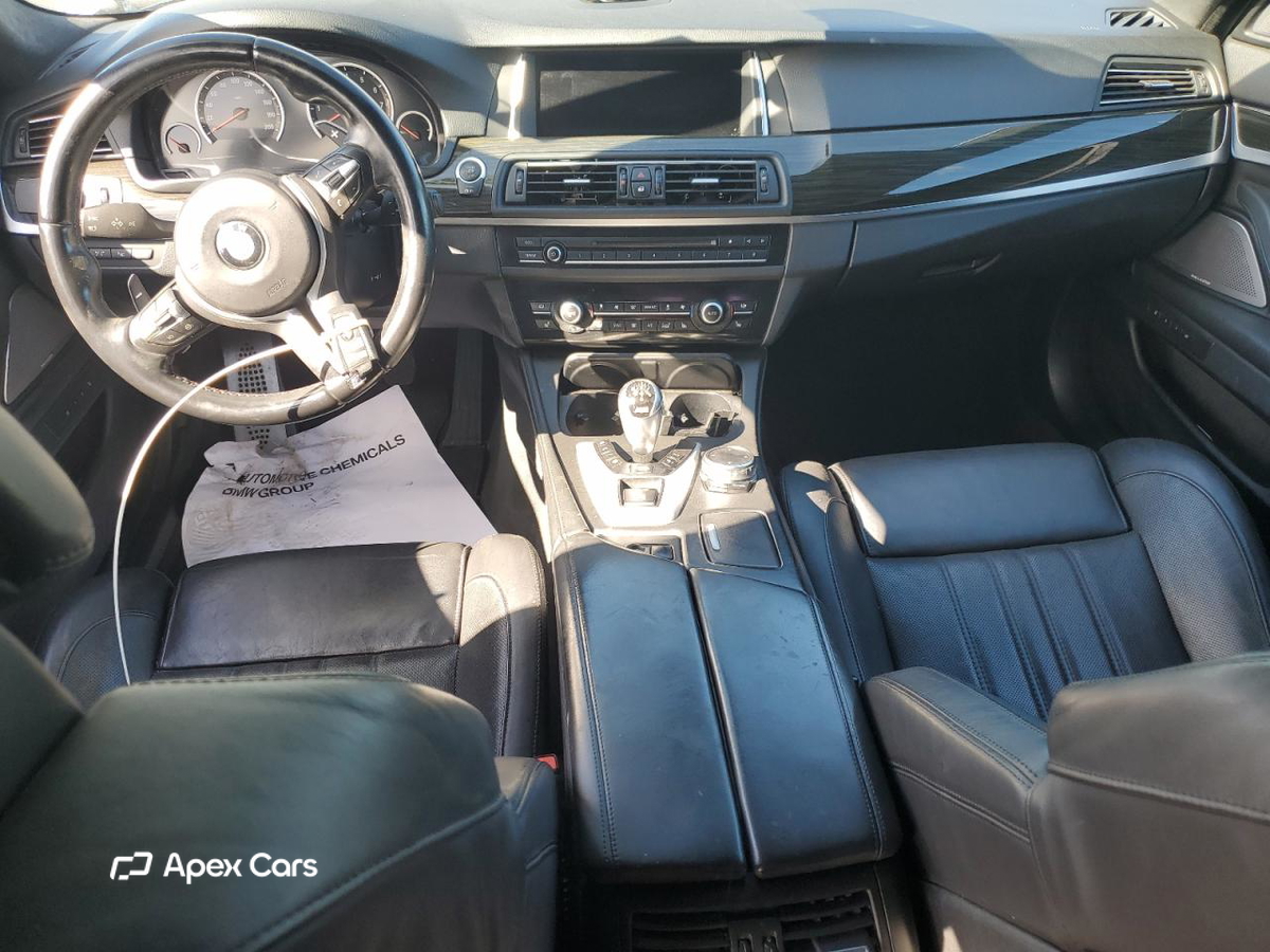 BMW M5 2015