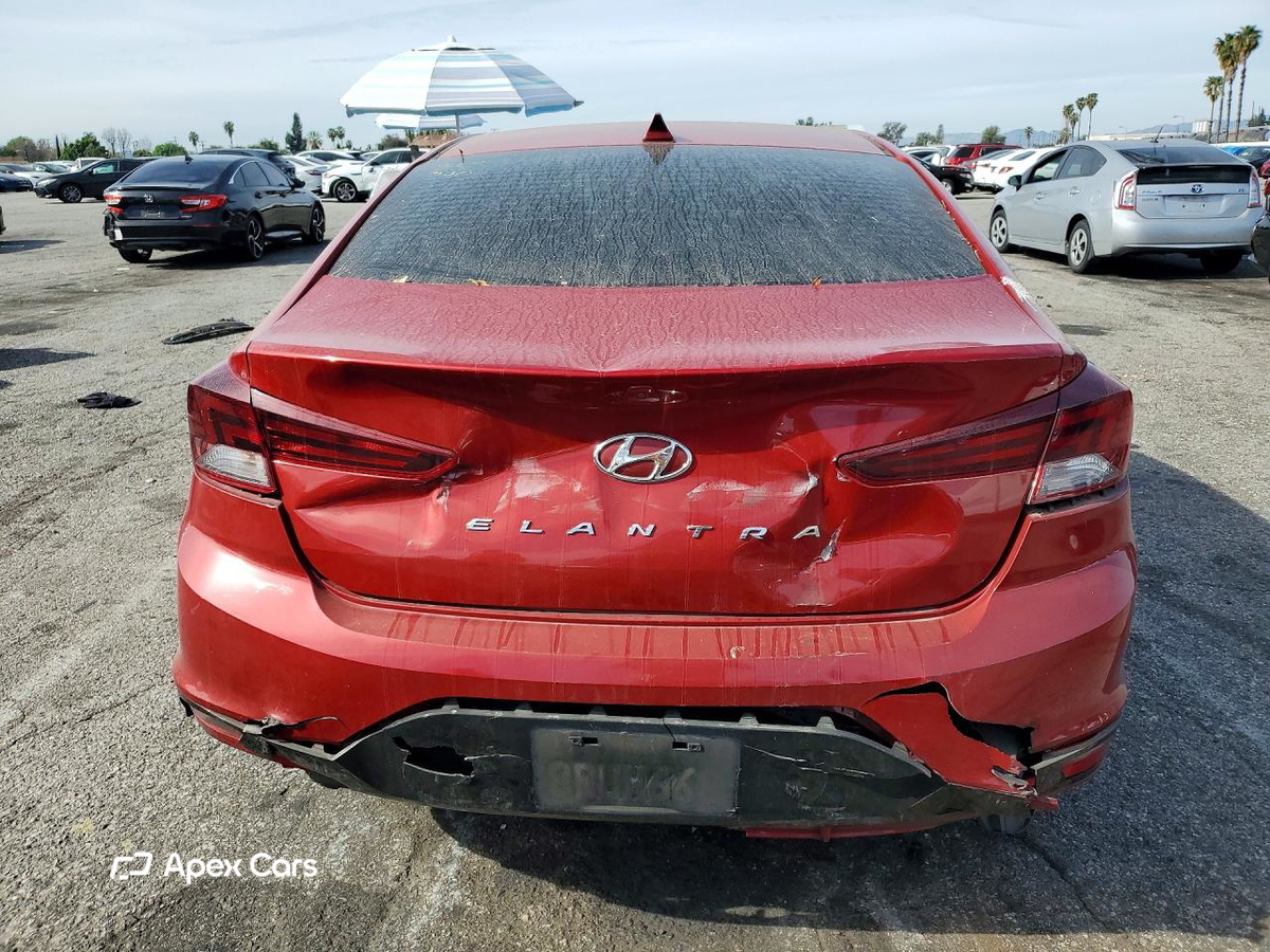 Hyundai Elantra 2020