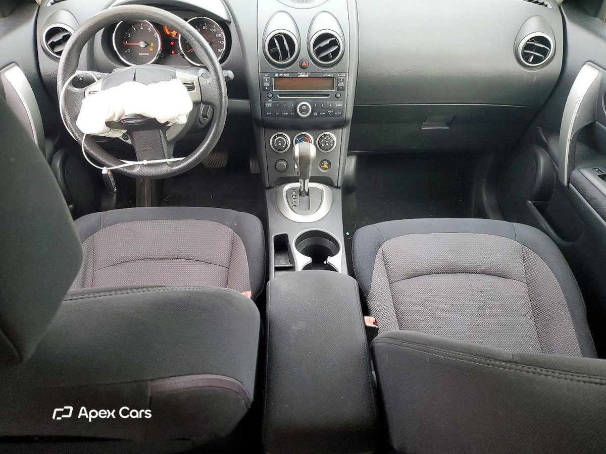 Nissan Rogue 2010