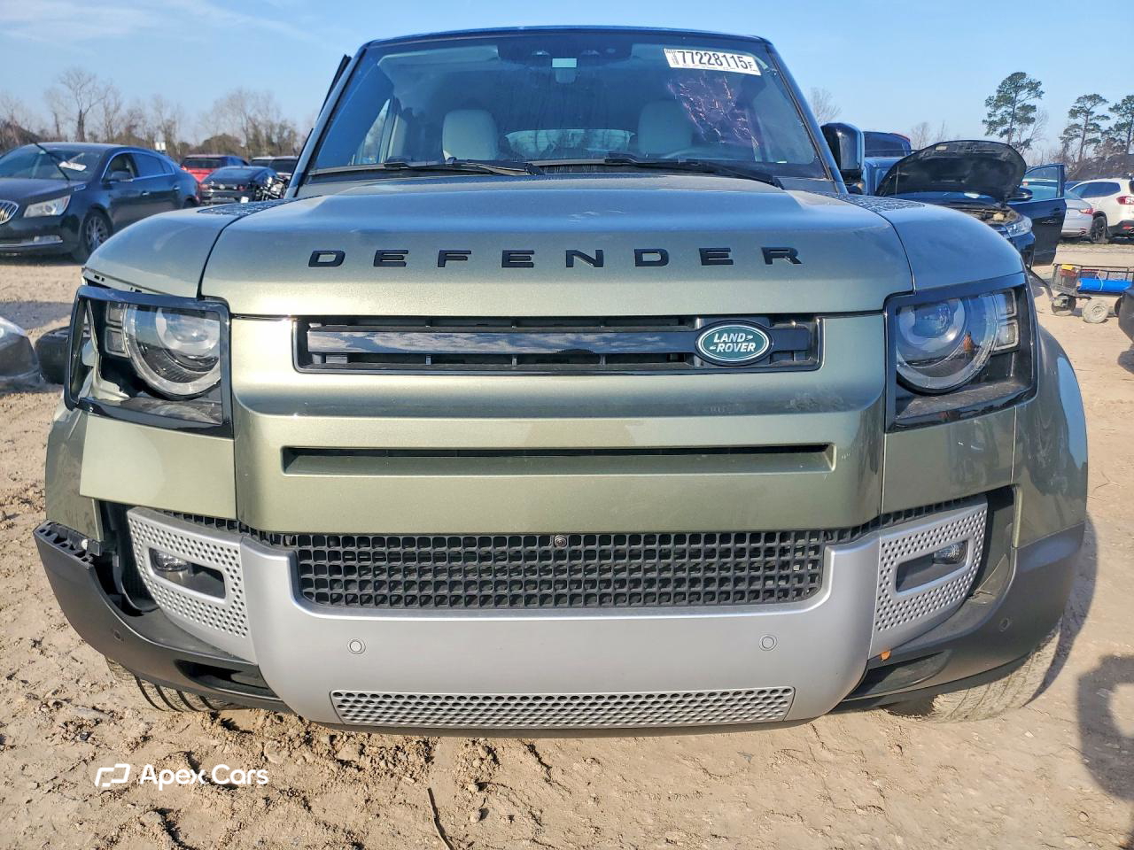 Land Rover Defender 2025
