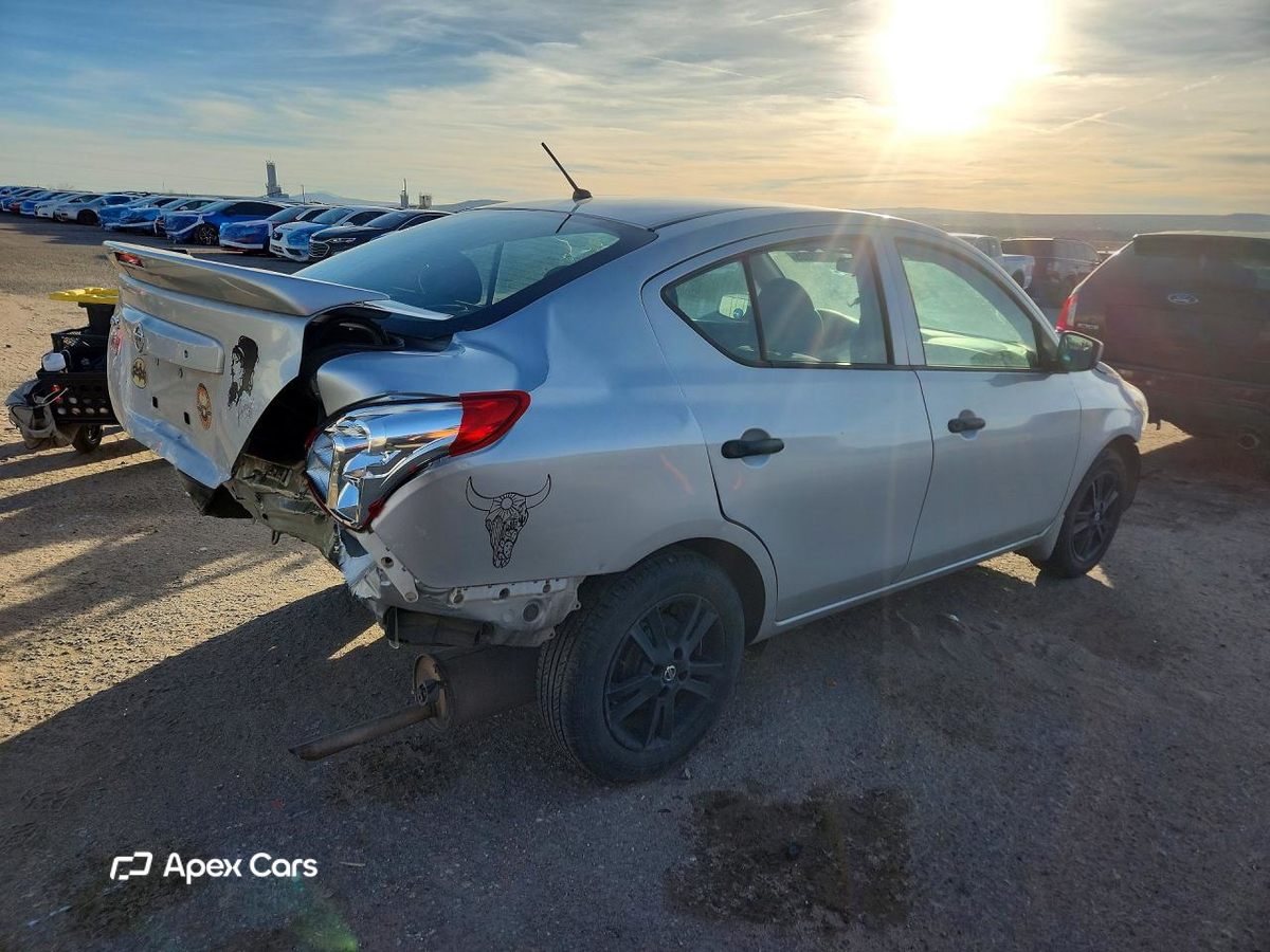 Nissan Versa 2019