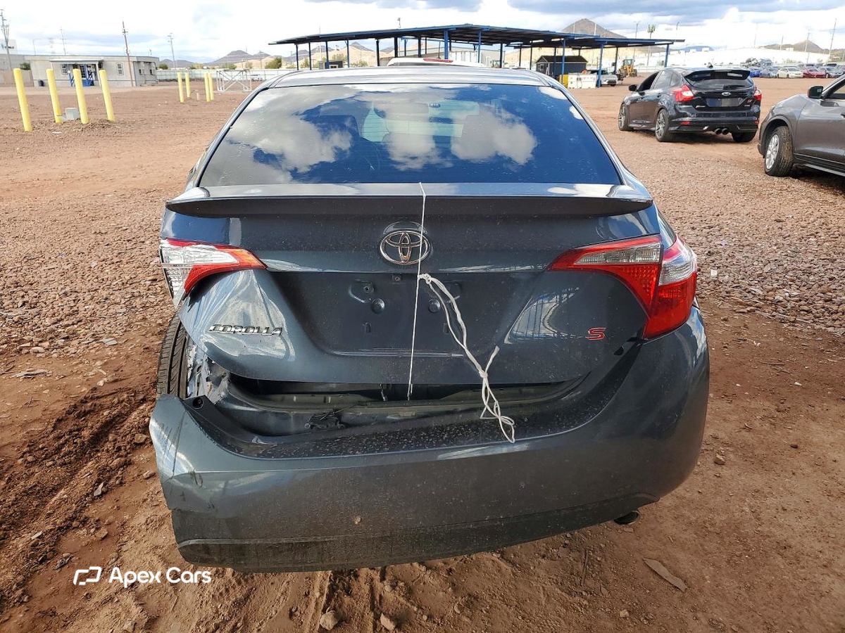 Toyota Corolla 2015