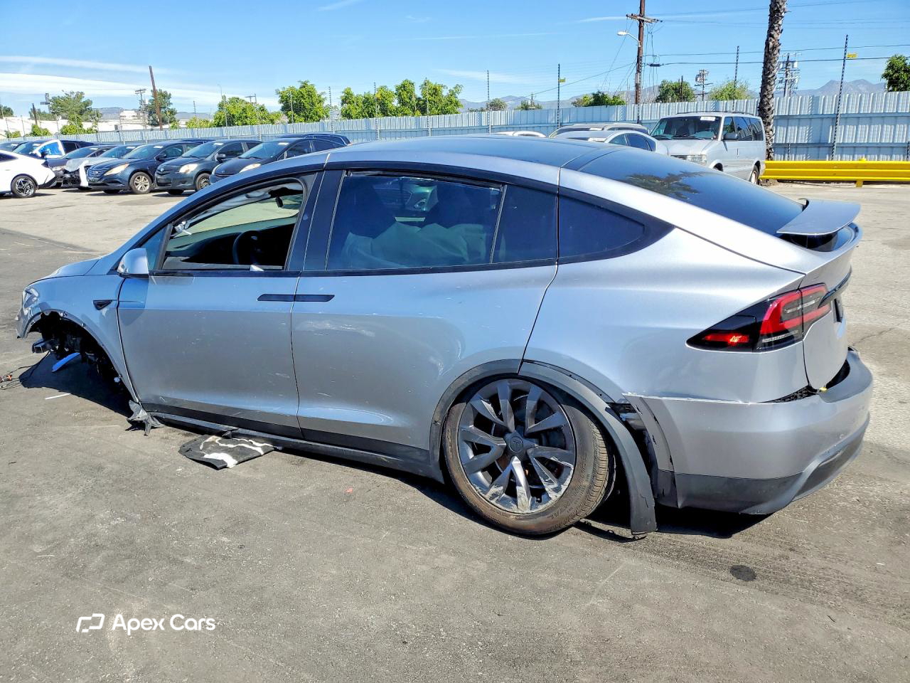 Tesla Model X 2025