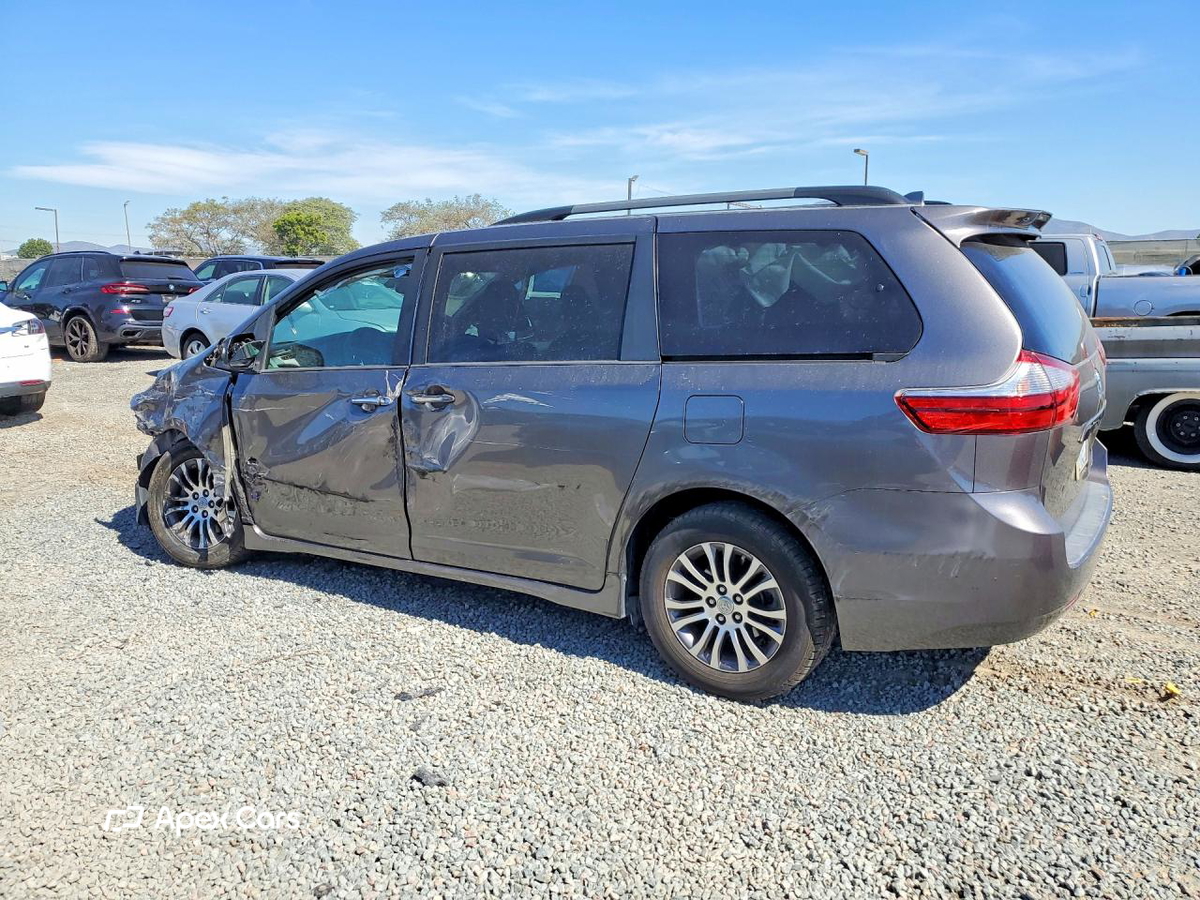 Toyota Sienna 2018