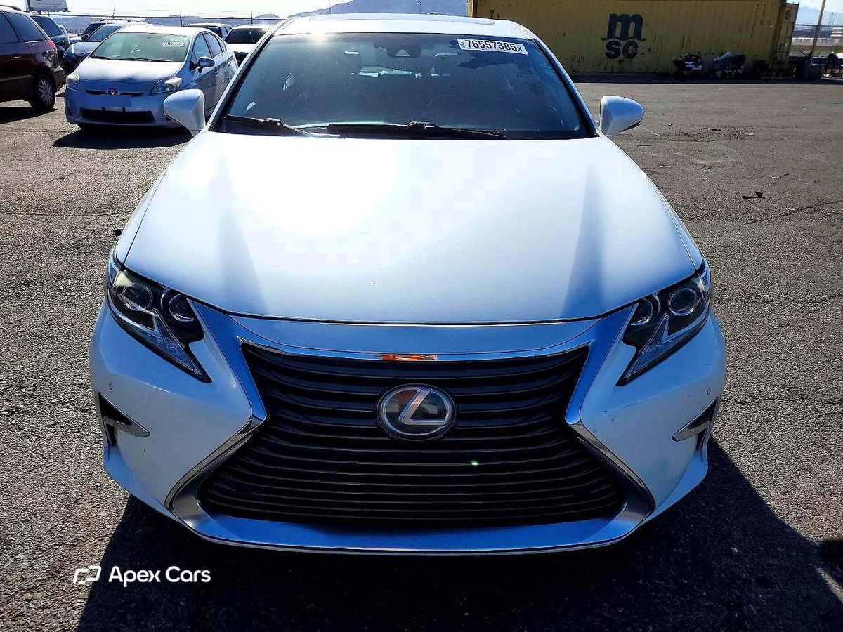Lexus ES 2016