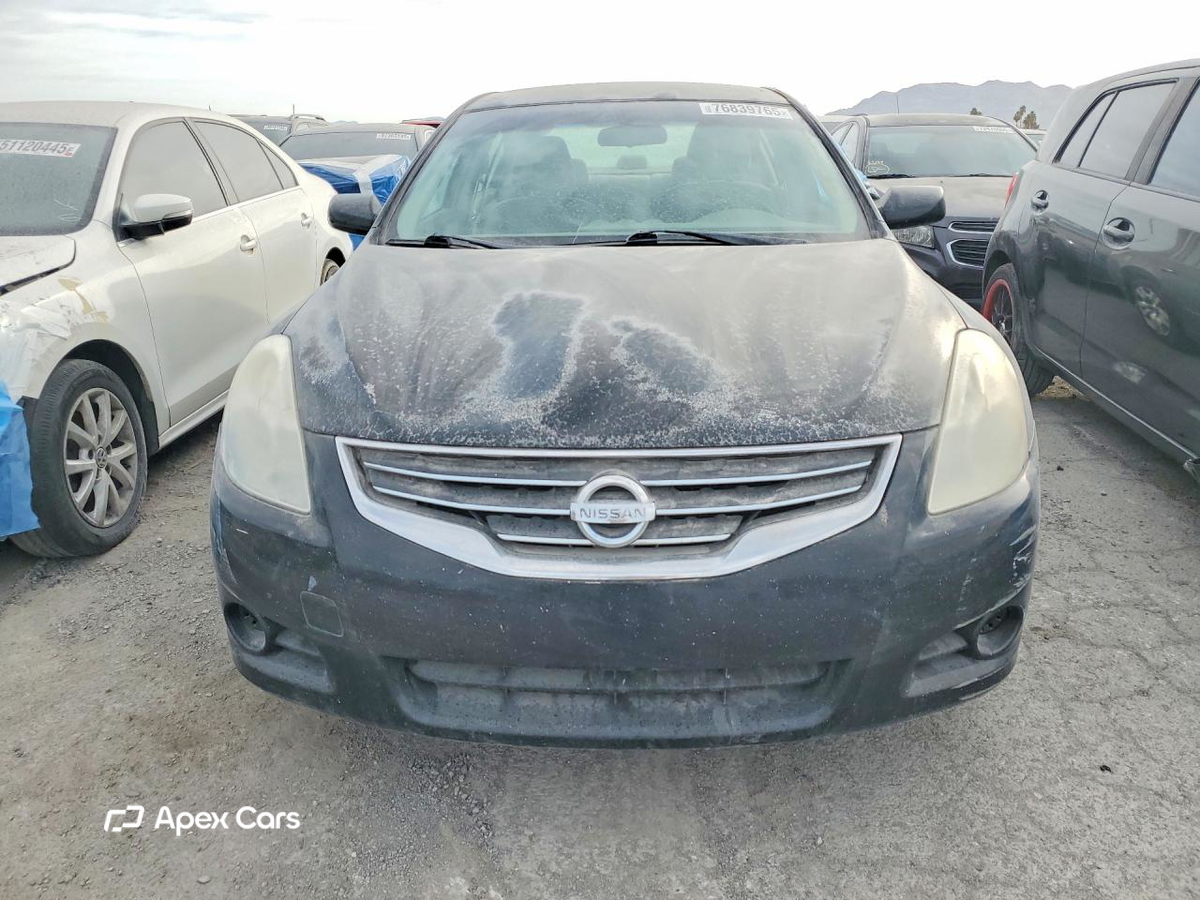 Nissan Altima 2010