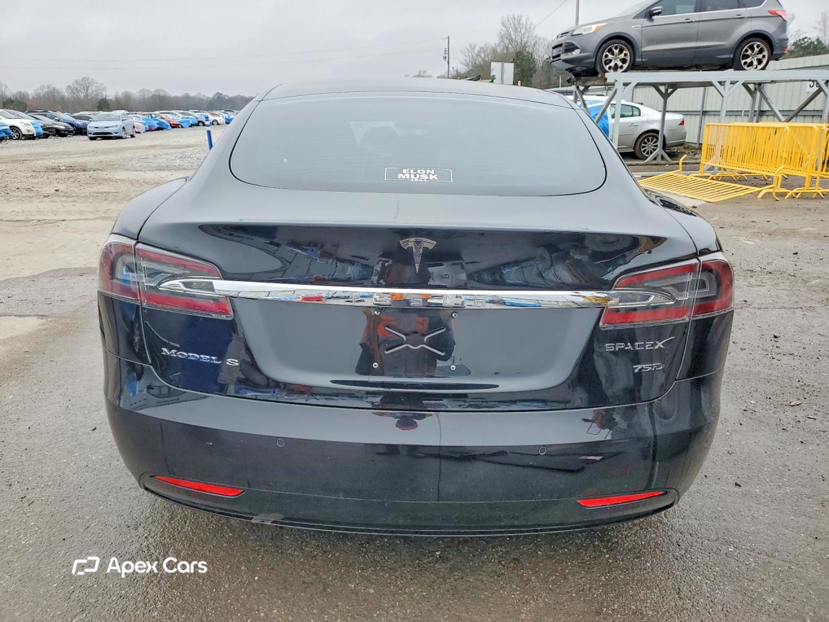 Tesla Model S 2018