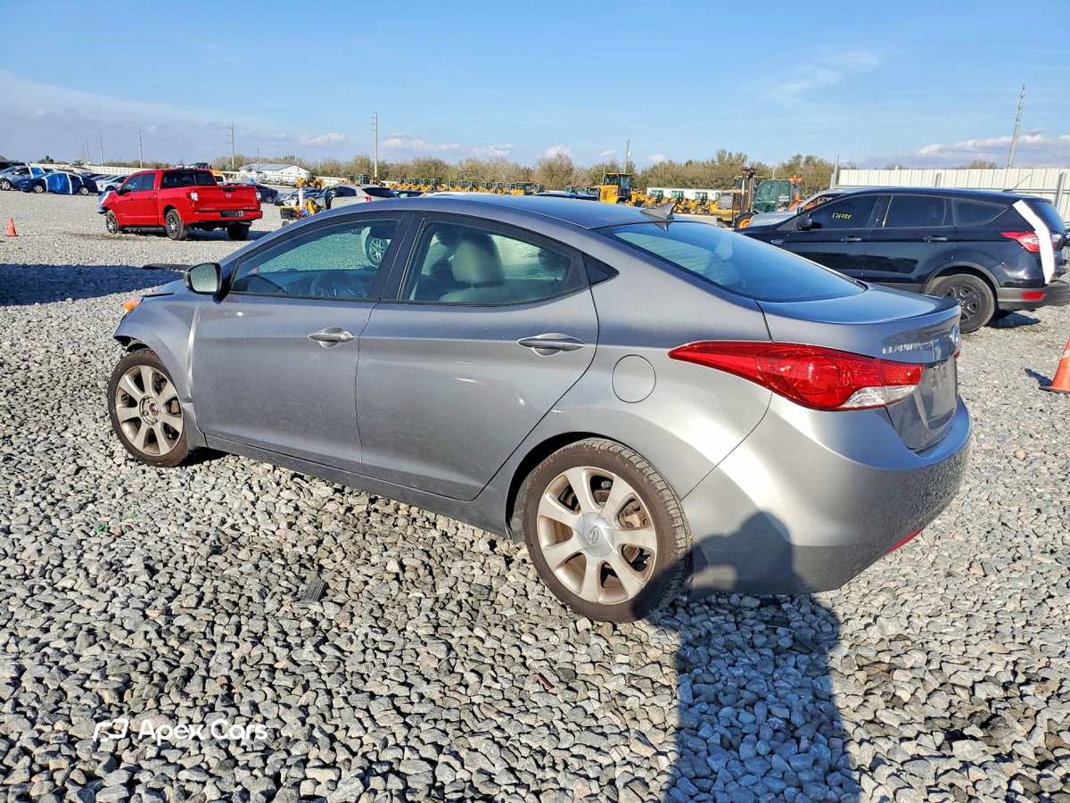Hyundai Elantra 2012