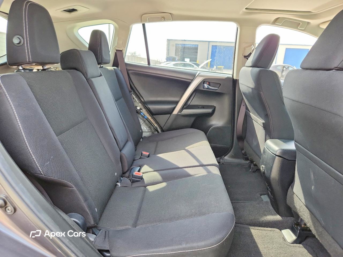 Toyota RAV 4 2016