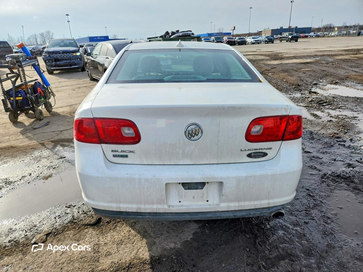 Buick Lucerne 2011
