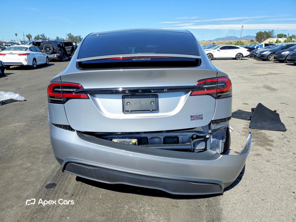 Tesla Model X 2025