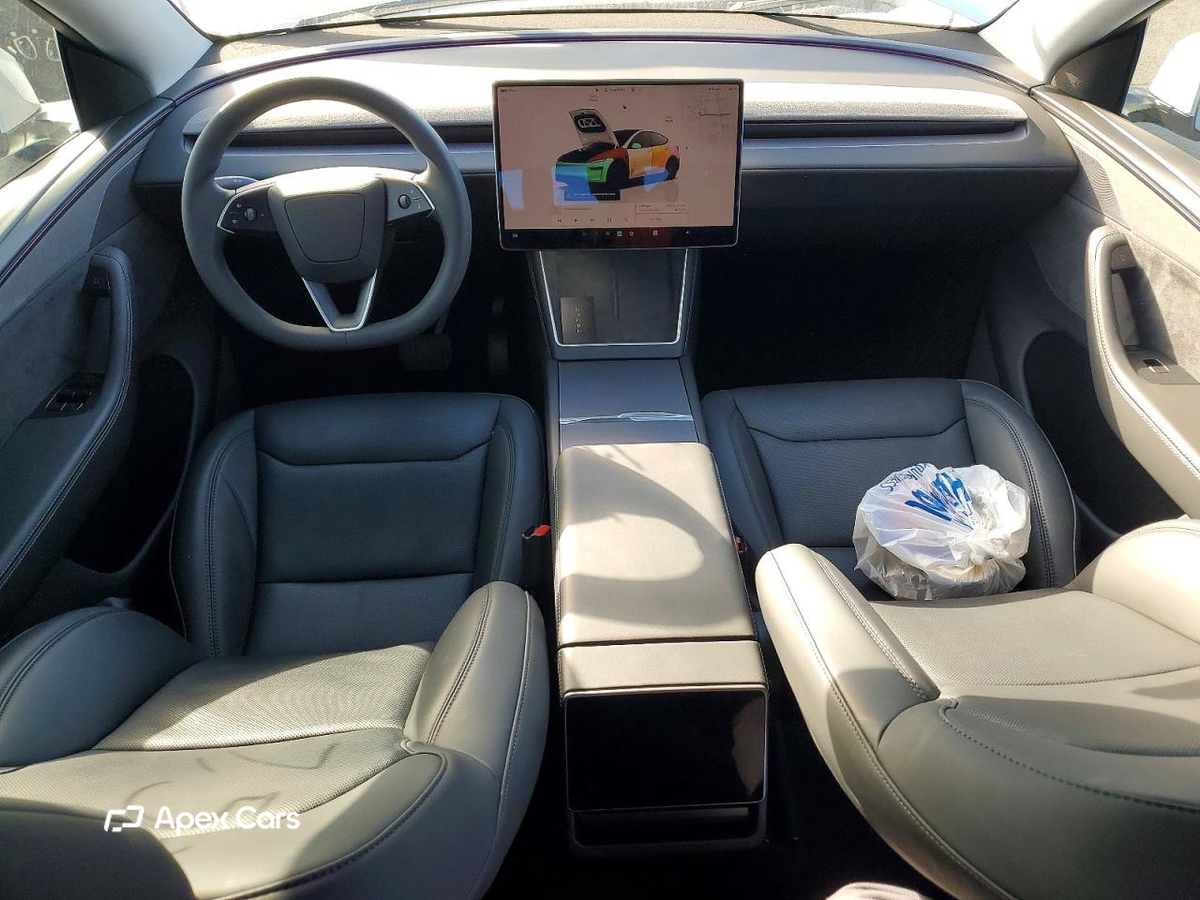 Tesla Model Y 2026