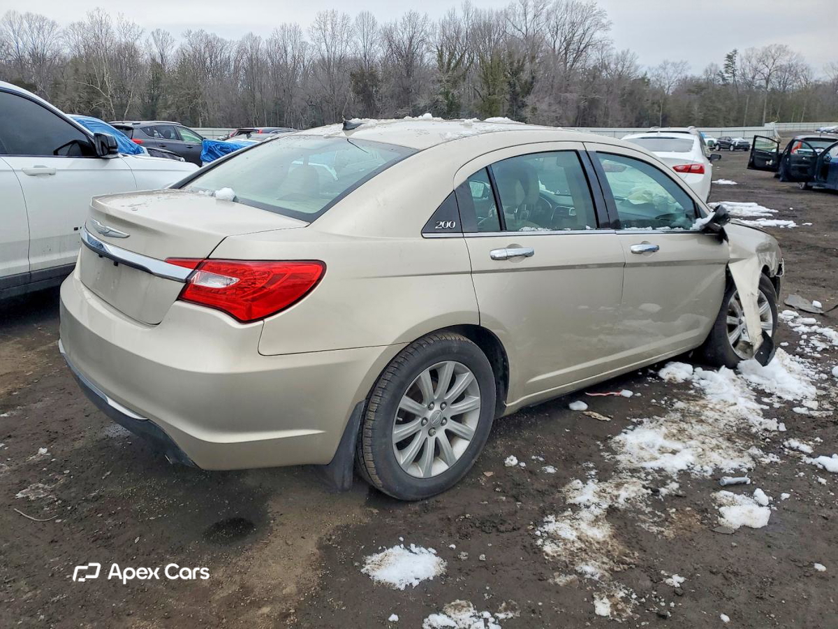 Chrysler 200 2013