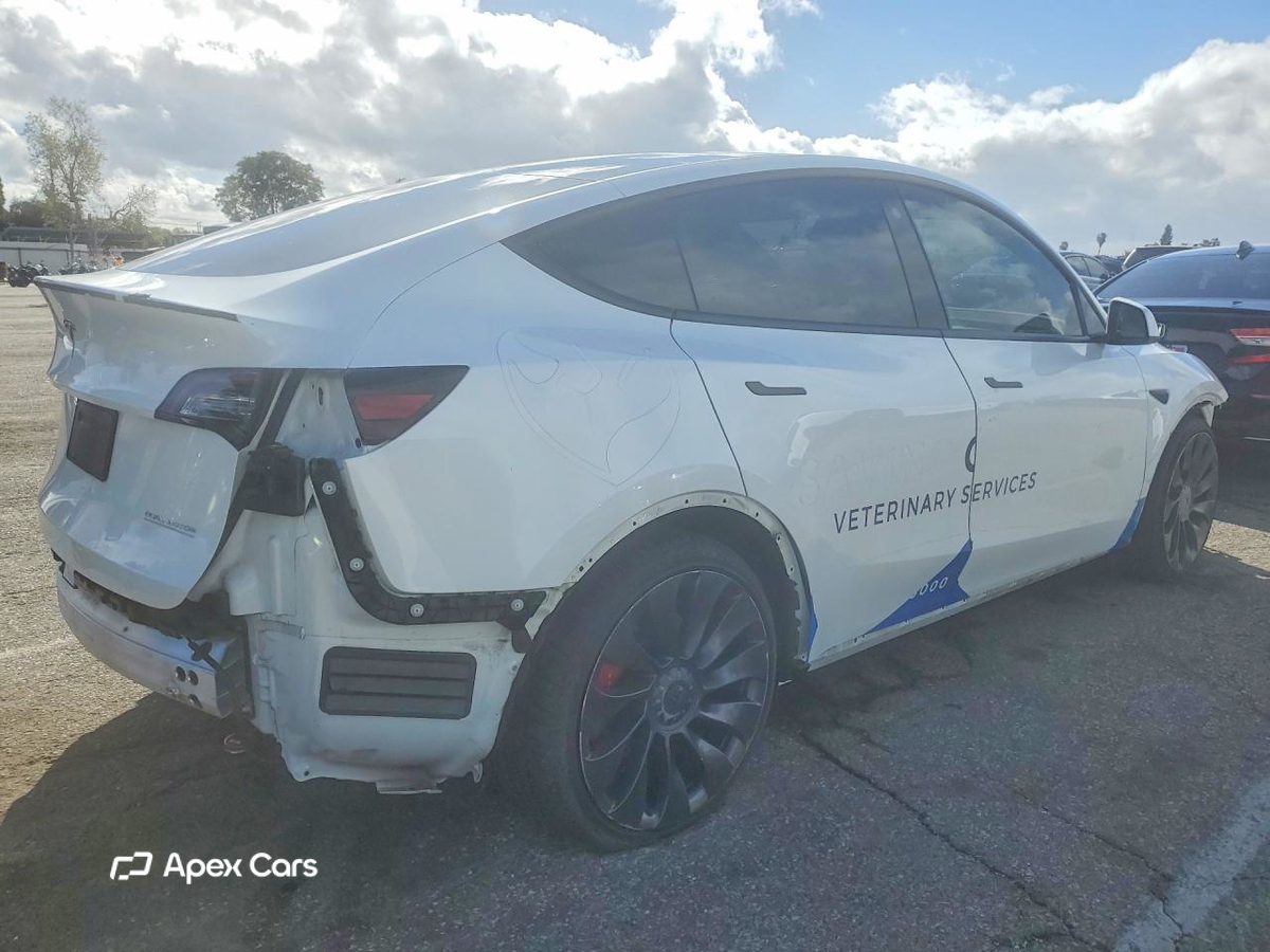 Tesla Model Y 2022