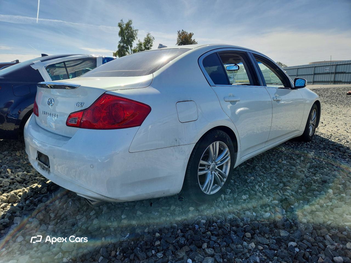 Infiniti G 2013