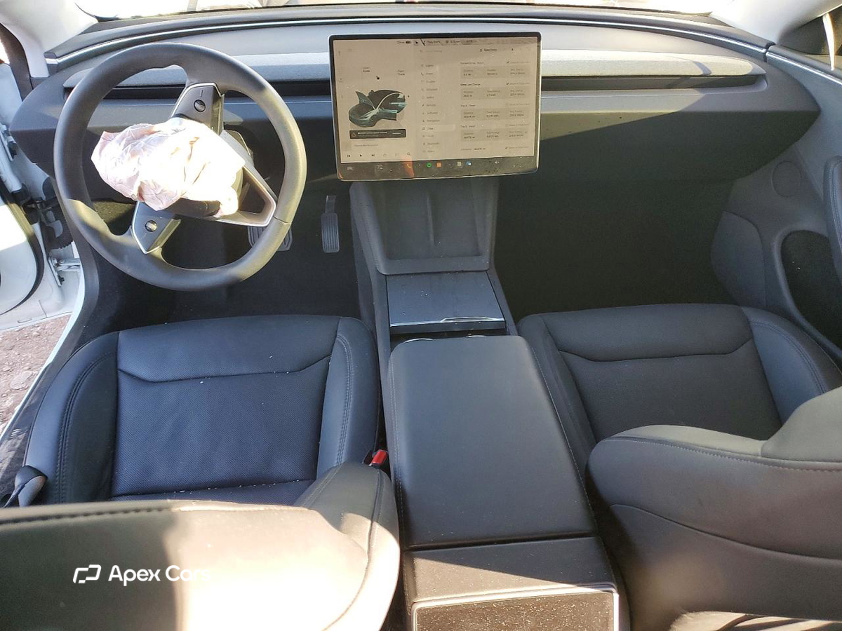 Tesla Model 3 2024