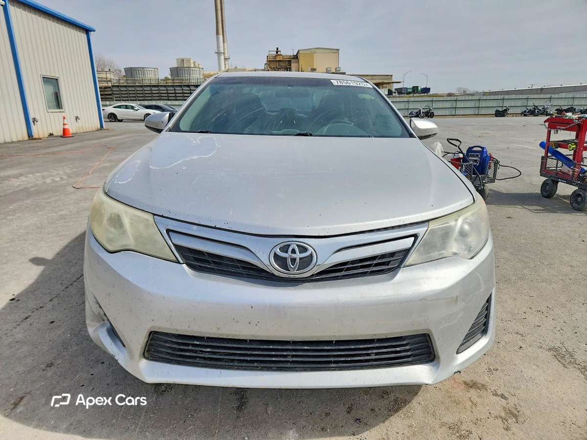 Toyota Camry 2012