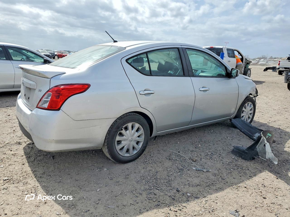Nissan Versa 2019