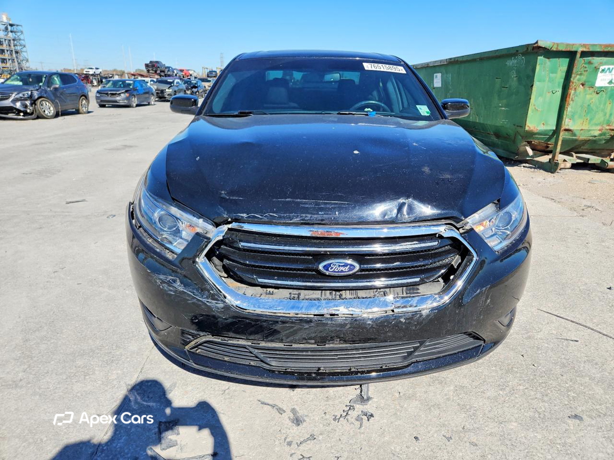 Ford Taurus 2016