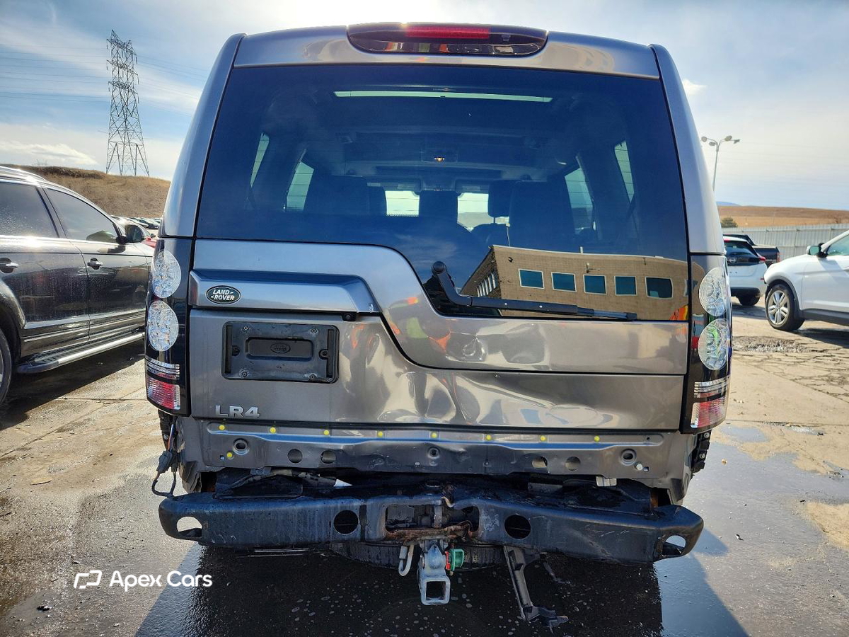 Land Rover LR4 2016