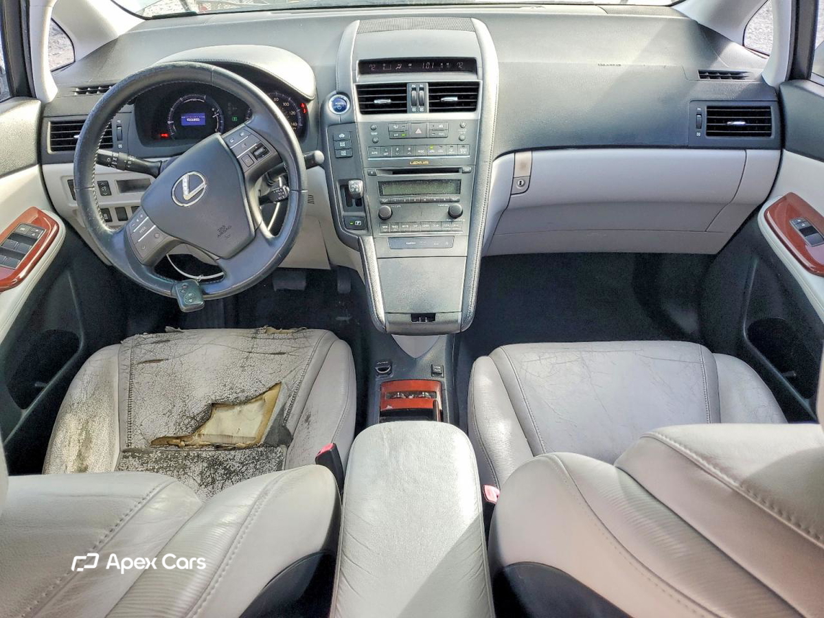 Lexus HS 2010
