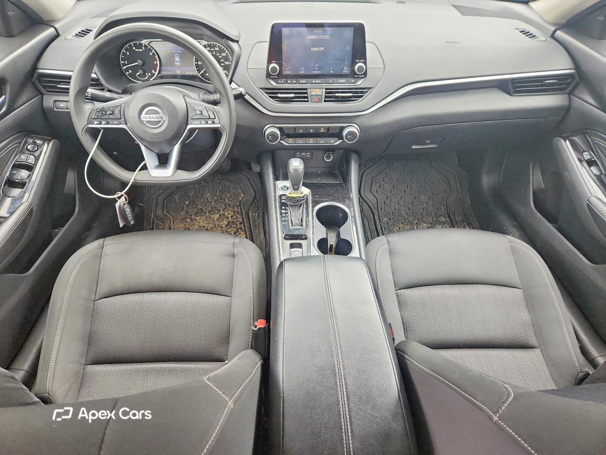 Nissan Altima 2021