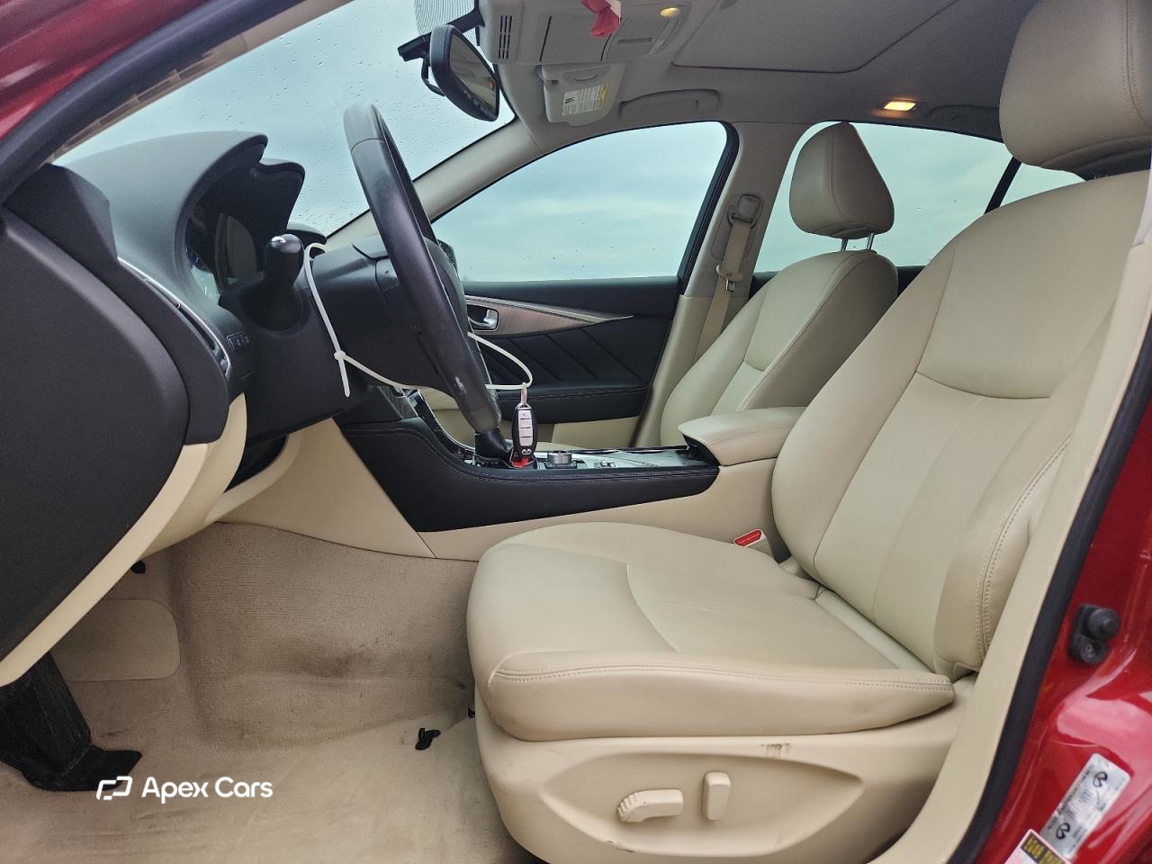 Infiniti Q50 2015