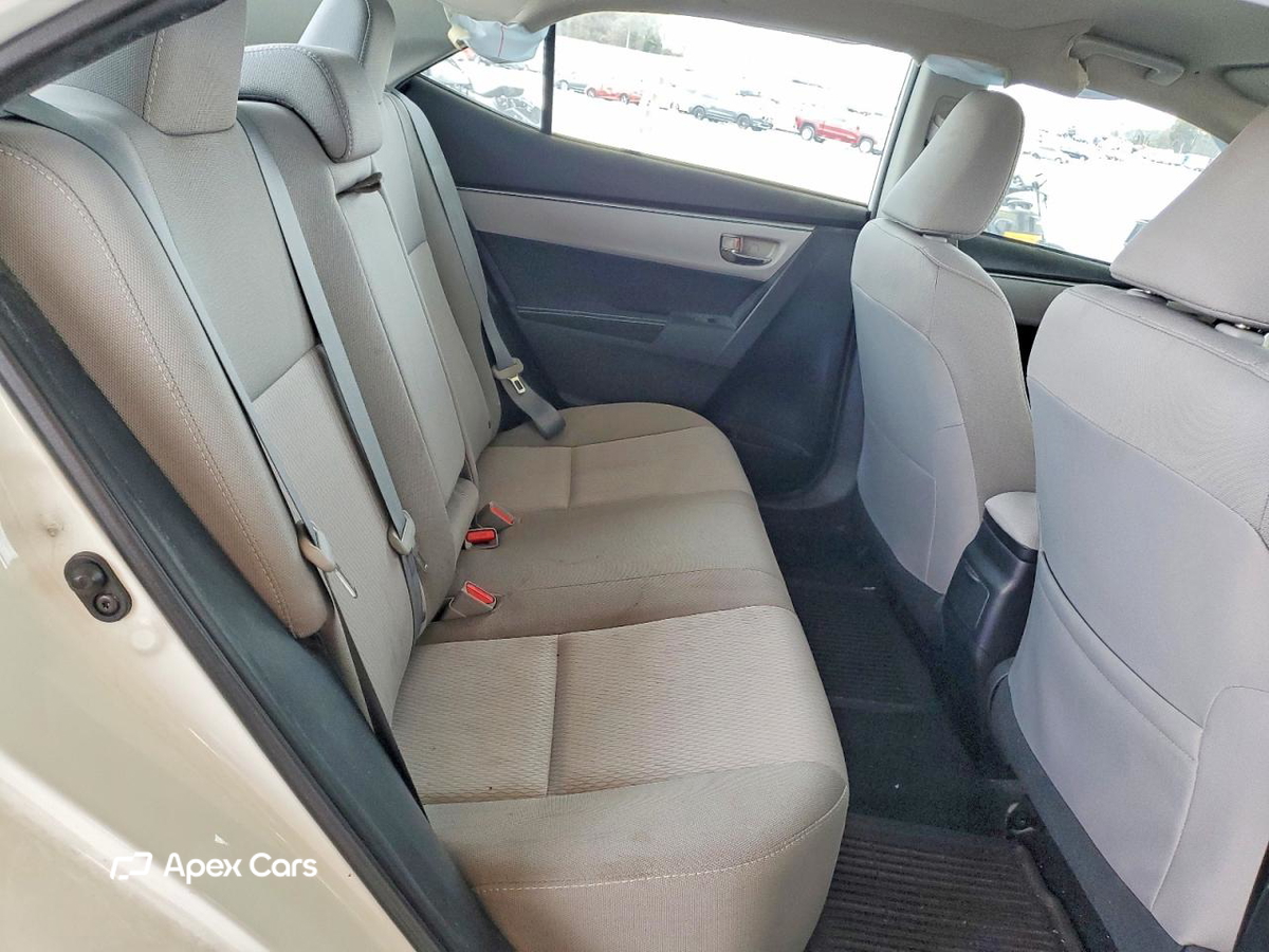 Toyota Corolla 2015
