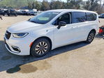Chrysler Pacifica 2024