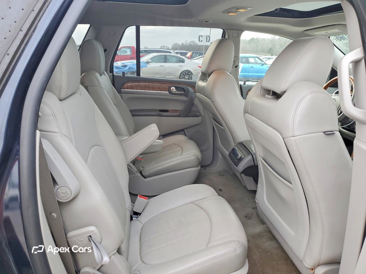 Buick Enclave 2011