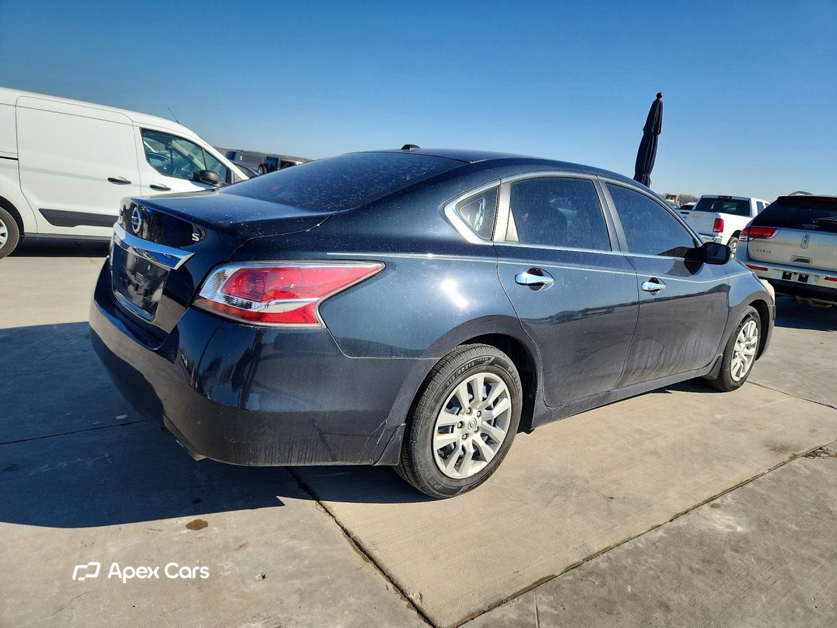 Nissan Altima 2015