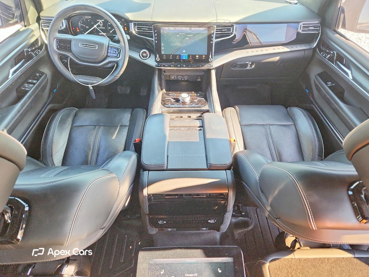 Jeep Grand Wagoneer 2023