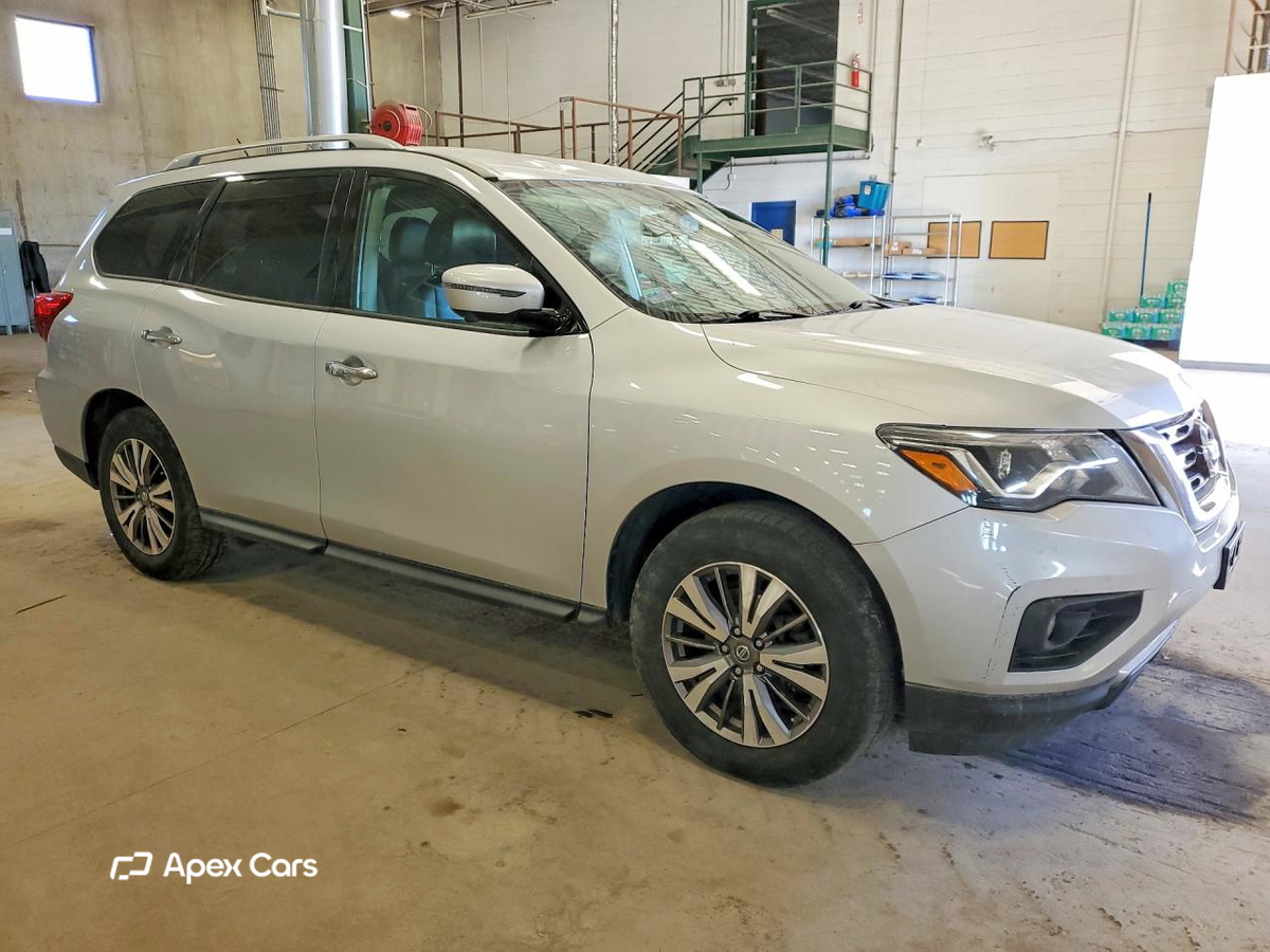 Nissan Pathfinder 2018