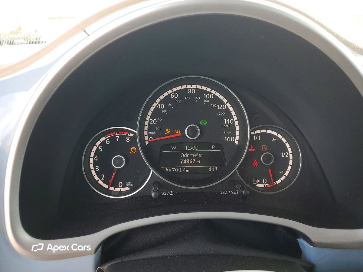 Volkswagen Beetle 2015