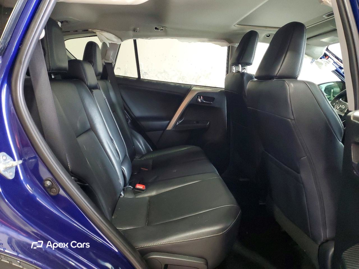 Toyota RAV 4 2015