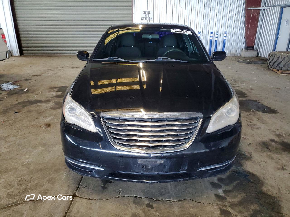 Chrysler 200 2012