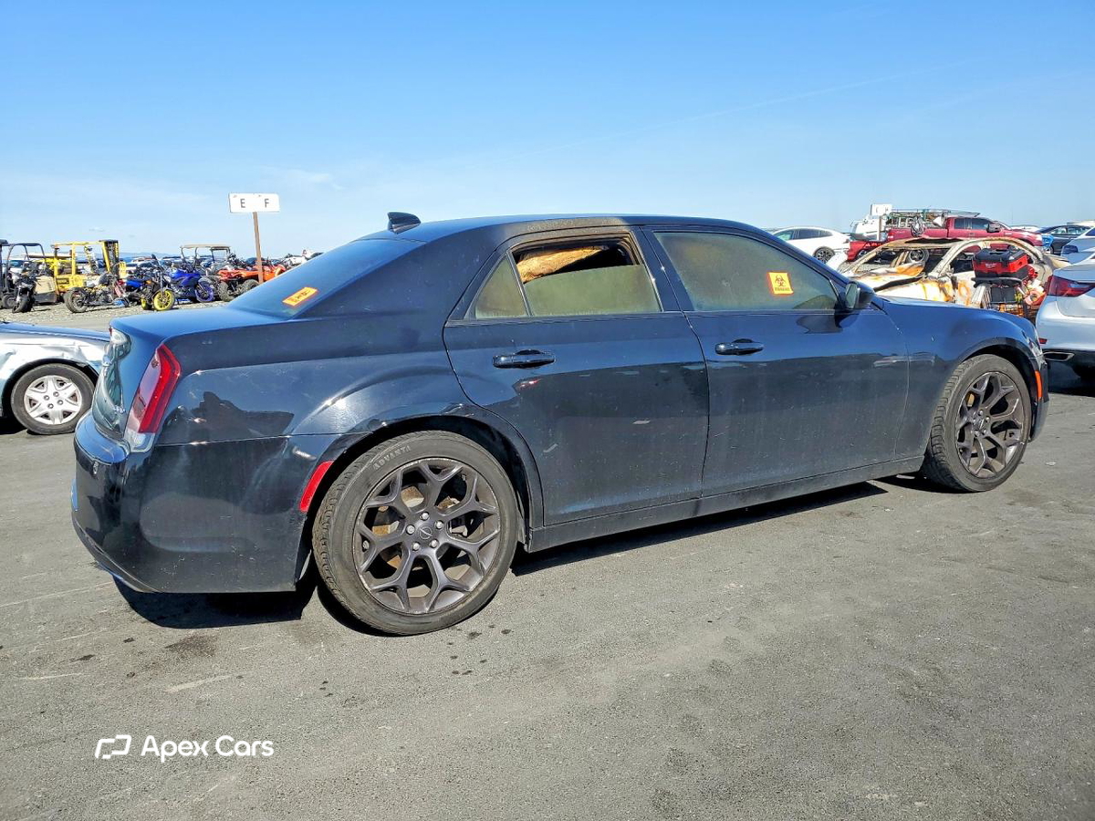 Chrysler 300 2019