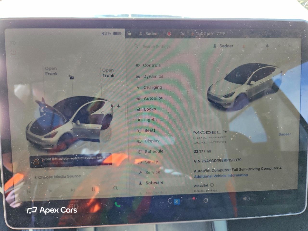 Tesla Model Y 2024