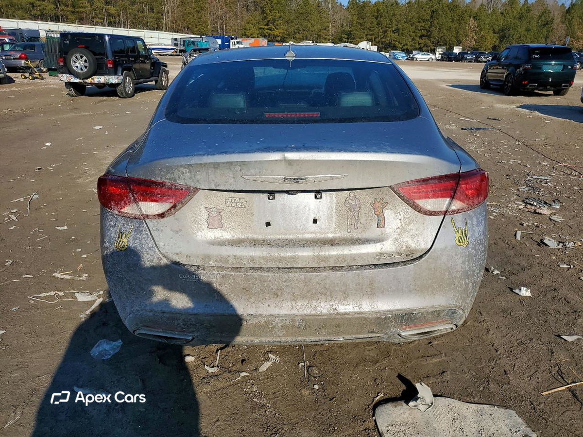 Chrysler 200 2016
