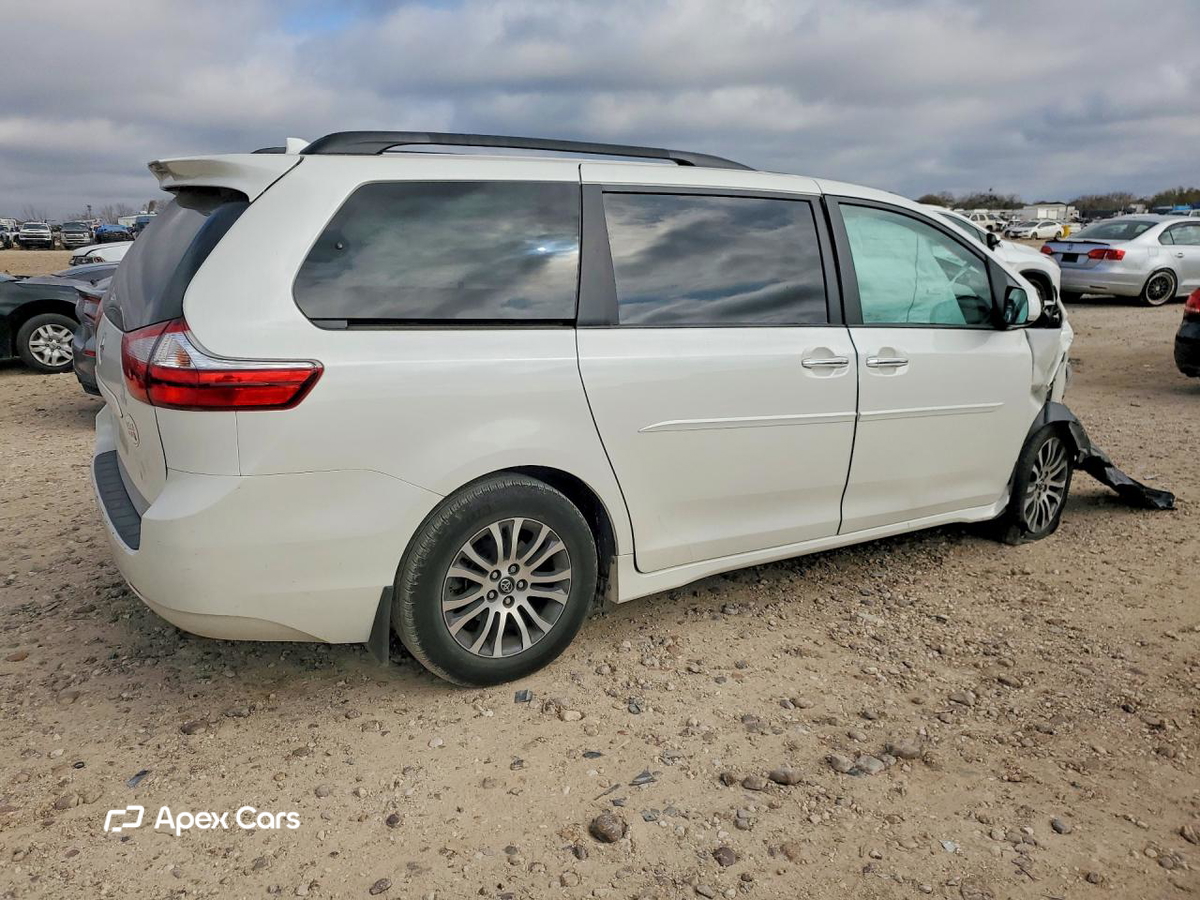 Toyota Sienna 2018