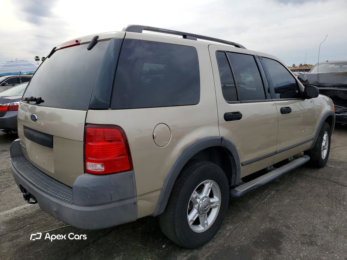 Ford Explorer 2004