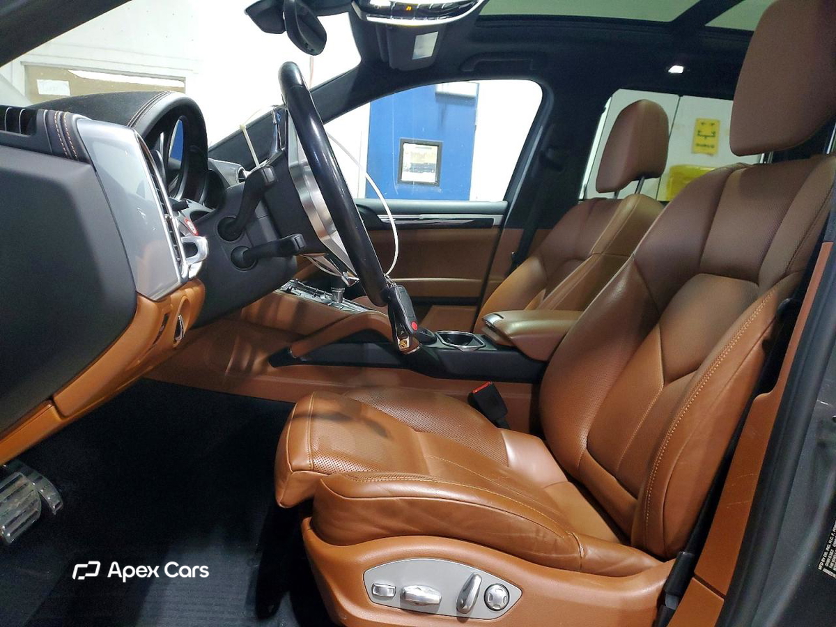 Porsche Cayenne 2016