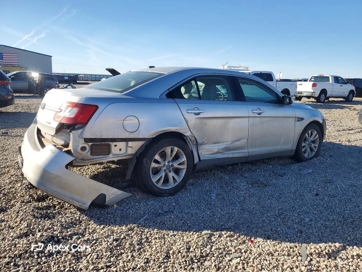 Ford Taurus 2011
