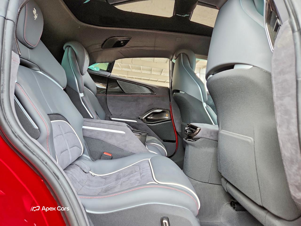 Ferrari Purosangue 2025