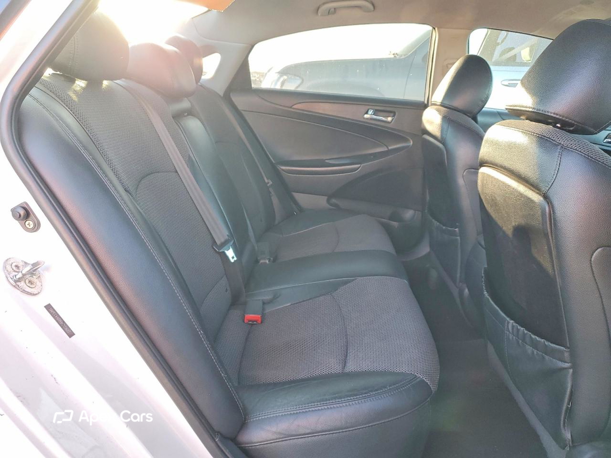 Hyundai Sonata 2011